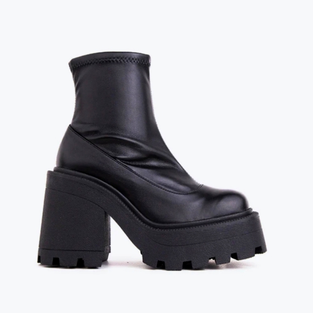 Tana Black Leather Platform Zip Ankle Boots